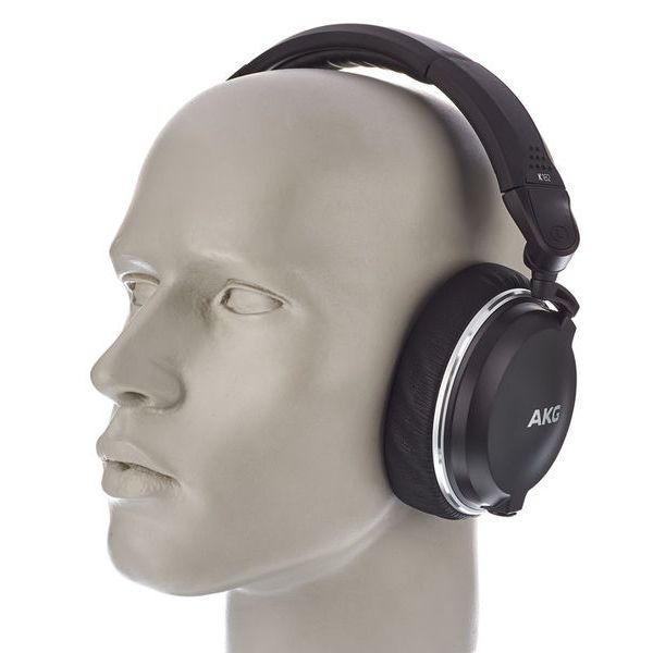 AKG K-182