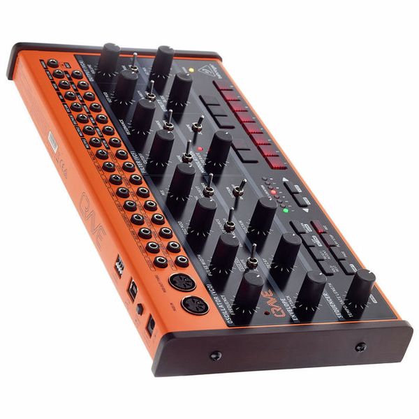 Behringer Crave