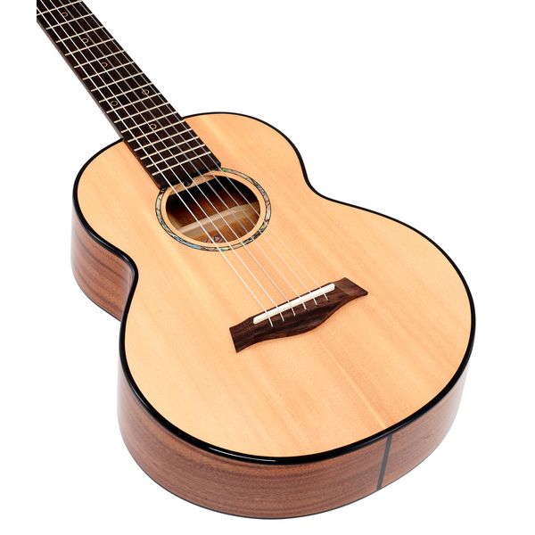 Flight GUT850 Guitarlele
